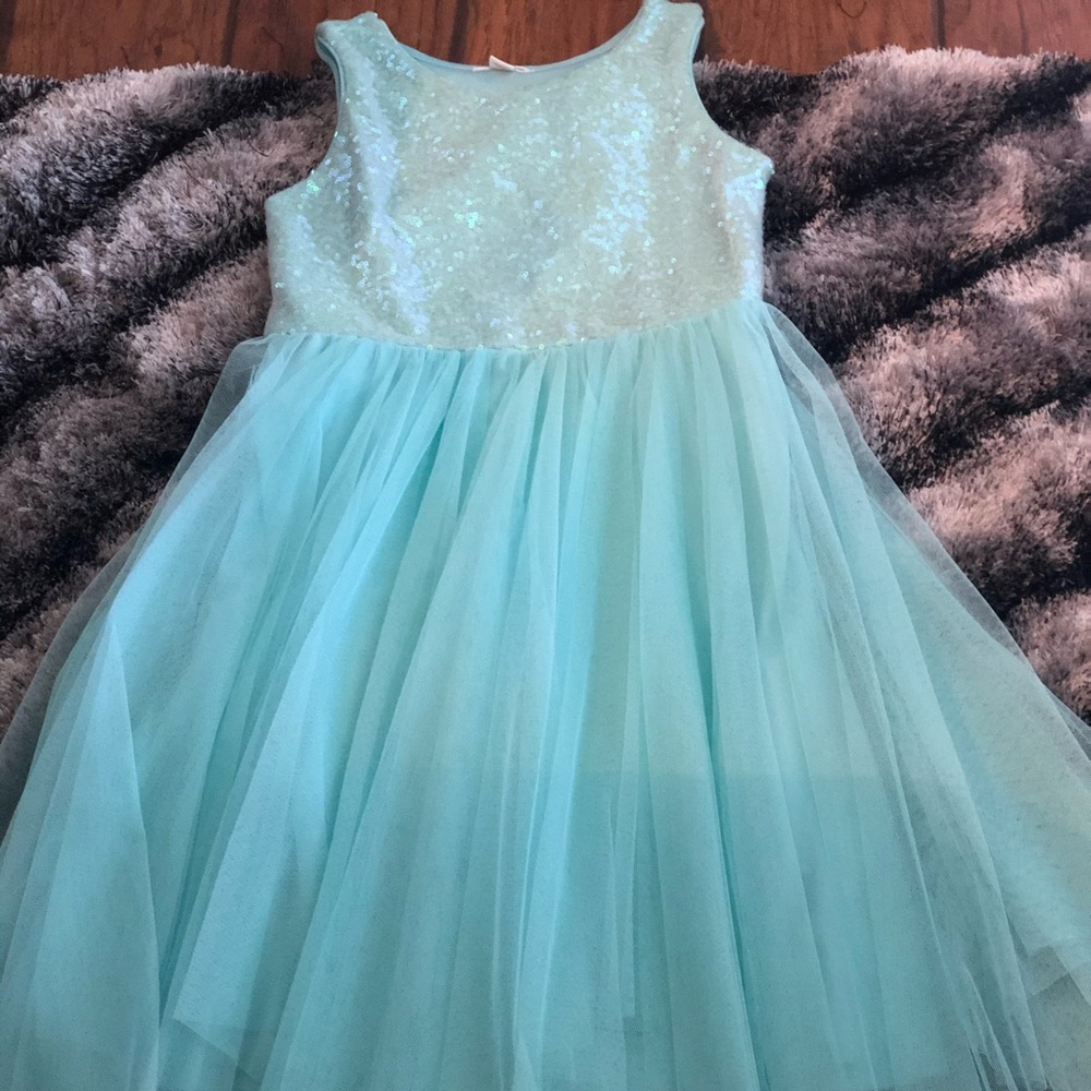 Girls dress